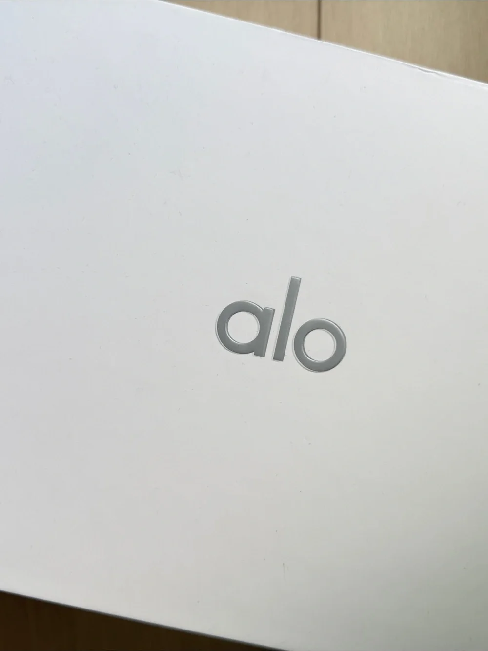 Brand New ALO Yoga Pink and White Recovery Mode Sneaker with box